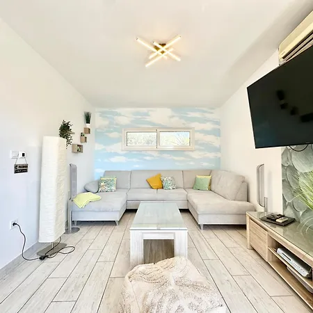 Apartman A - Heating Pool