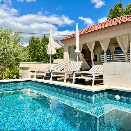 A - Heating Pool تروغير