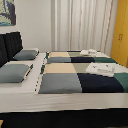 A - Heating Pool Apartment *