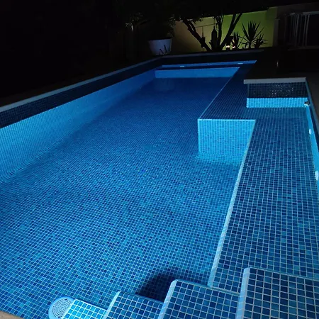 Lejlighed A - Heating Pool *