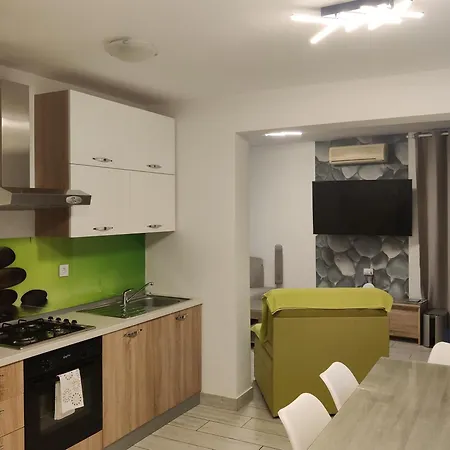 A - Heating Pool トロギール